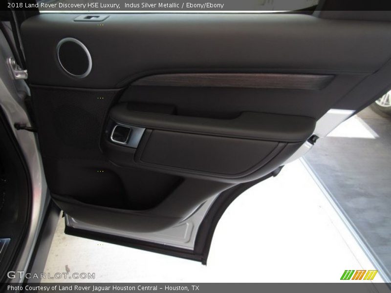 Indus Silver Metallic / Ebony/Ebony 2018 Land Rover Discovery HSE Luxury