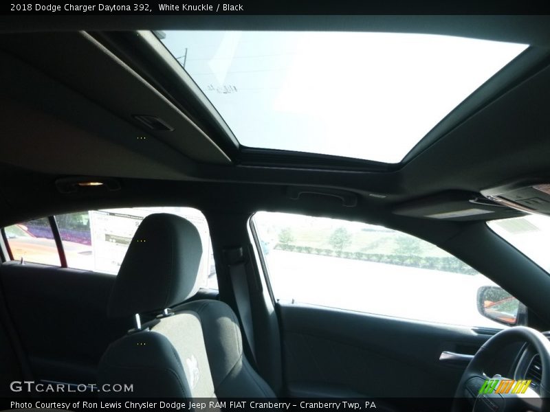 White Knuckle / Black 2018 Dodge Charger Daytona 392