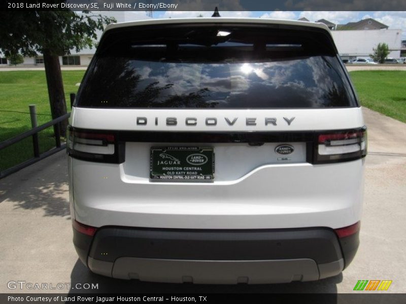 Fuji White / Ebony/Ebony 2018 Land Rover Discovery SE
