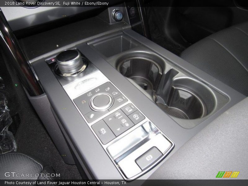 Fuji White / Ebony/Ebony 2018 Land Rover Discovery SE