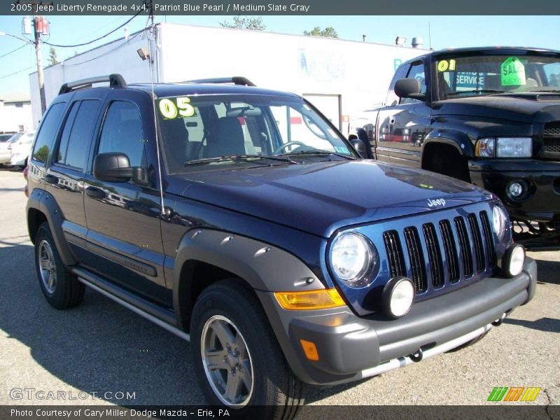 Patriot Blue Pearl / Medium Slate Gray 2005 Jeep Liberty Renegade 4x4