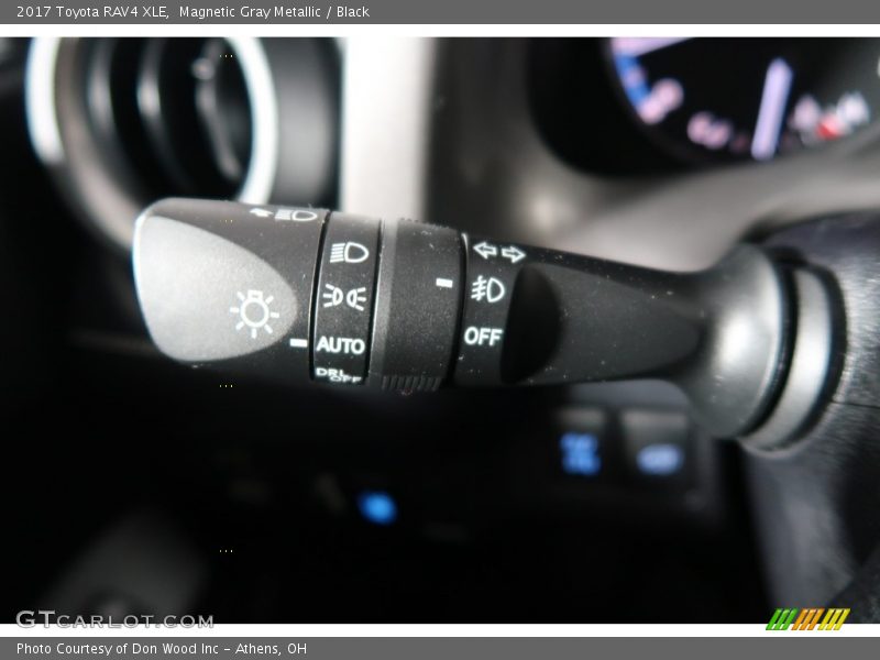 Magnetic Gray Metallic / Black 2017 Toyota RAV4 XLE