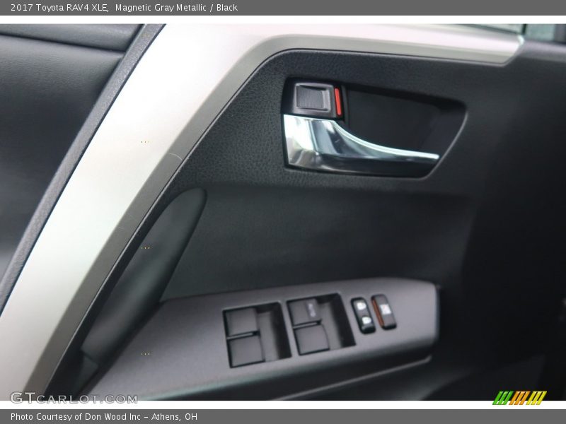 Magnetic Gray Metallic / Black 2017 Toyota RAV4 XLE