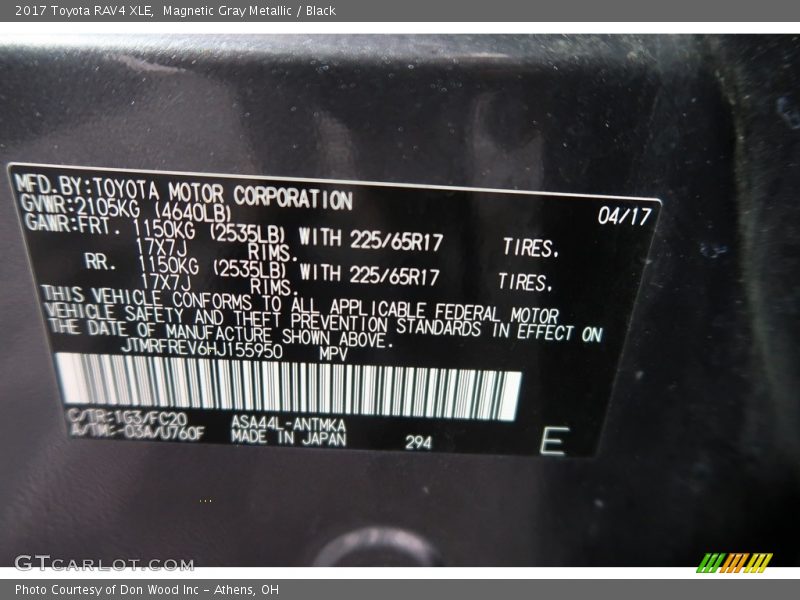 Magnetic Gray Metallic / Black 2017 Toyota RAV4 XLE