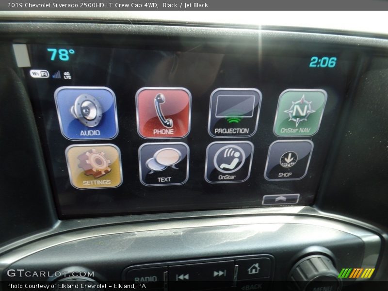 Controls of 2019 Silverado 2500HD LT Crew Cab 4WD