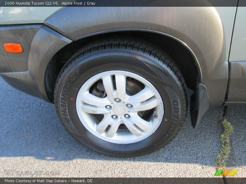 Alpine Frost / Gray 2006 Hyundai Tucson GLS V6
