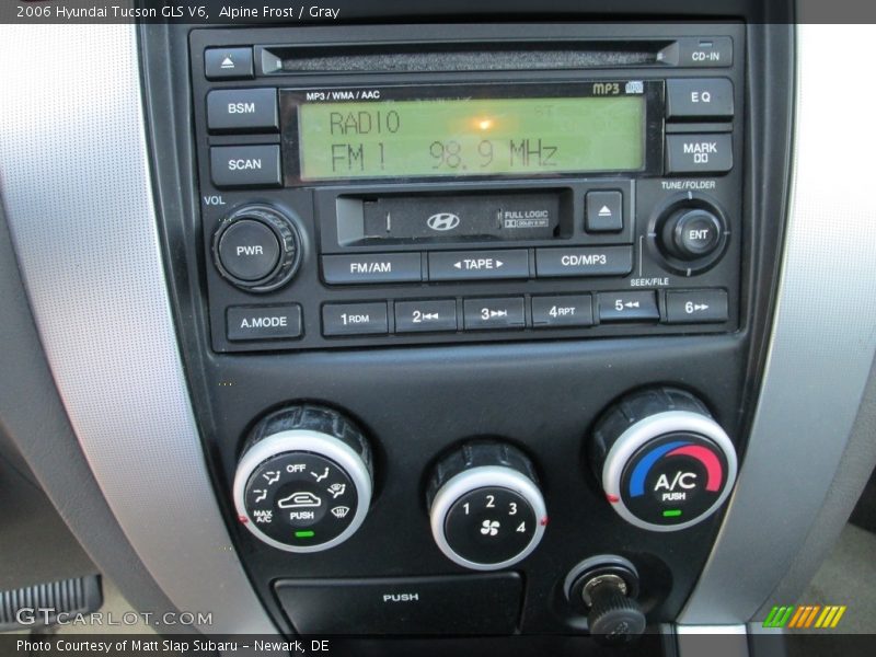 Alpine Frost / Gray 2006 Hyundai Tucson GLS V6