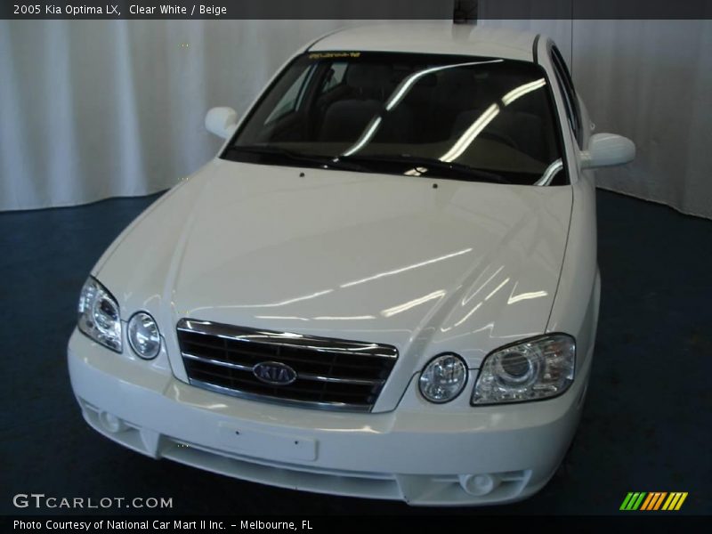 Clear White / Beige 2005 Kia Optima LX