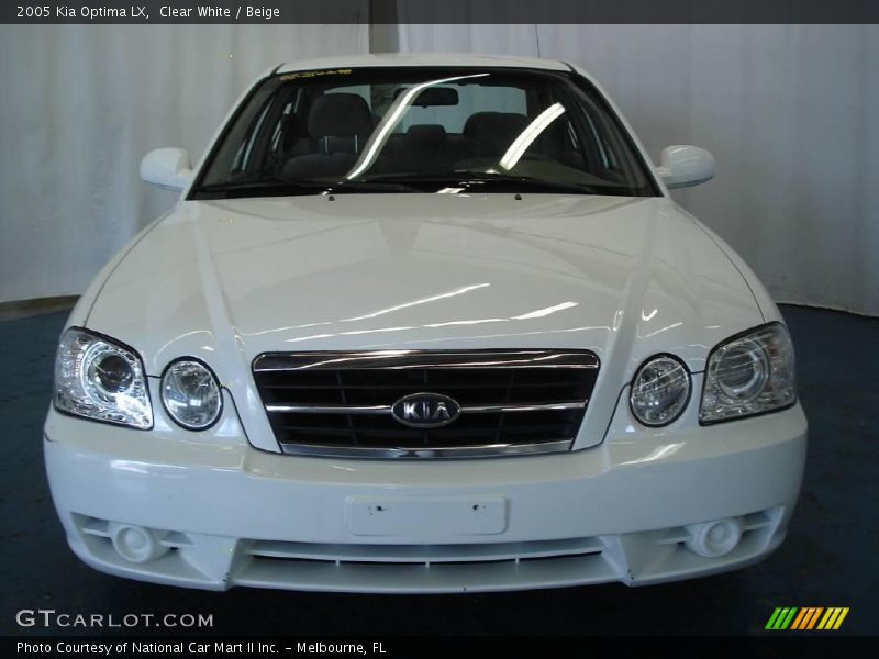 Clear White / Beige 2005 Kia Optima LX