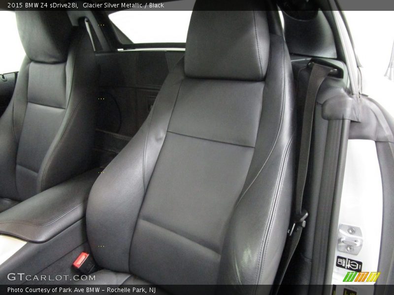Glacier Silver Metallic / Black 2015 BMW Z4 sDrive28i