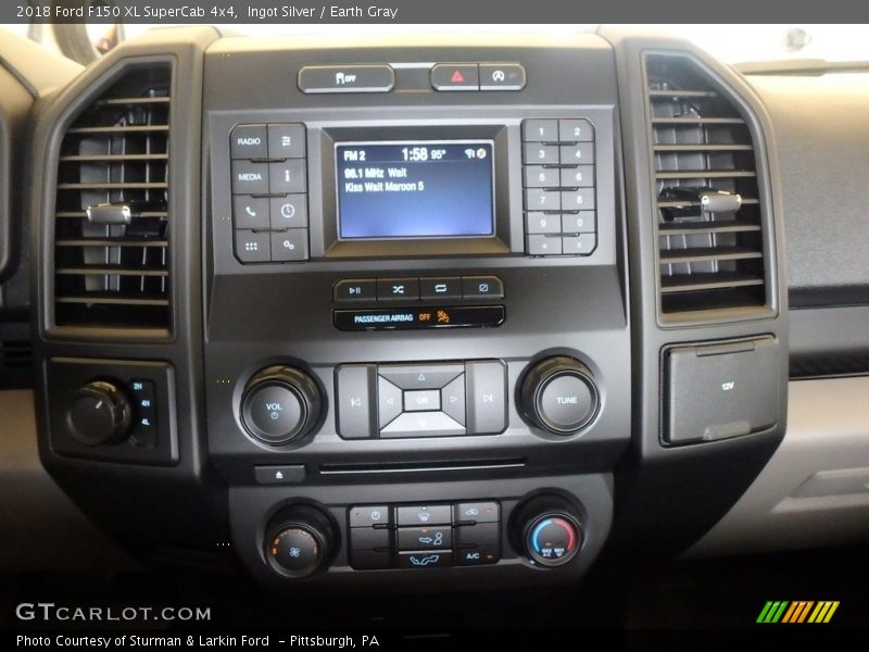 Ingot Silver / Earth Gray 2018 Ford F150 XL SuperCab 4x4