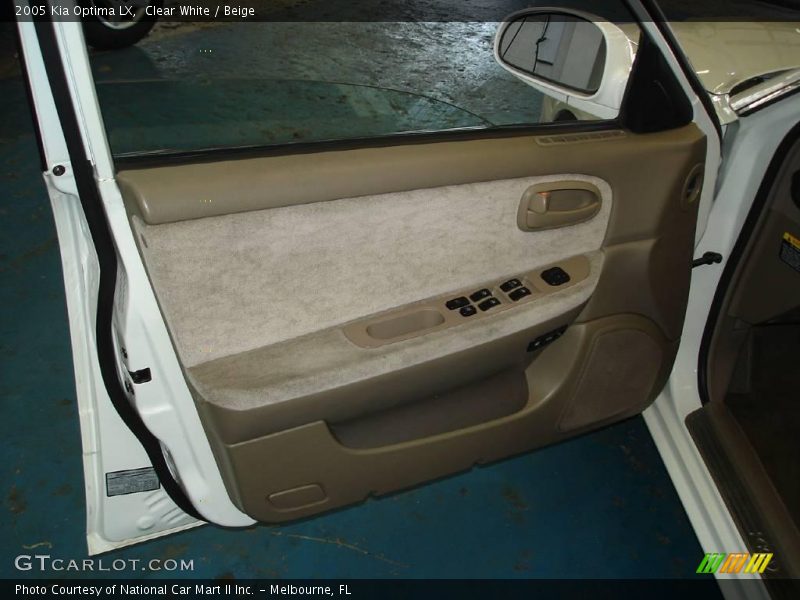 Clear White / Beige 2005 Kia Optima LX