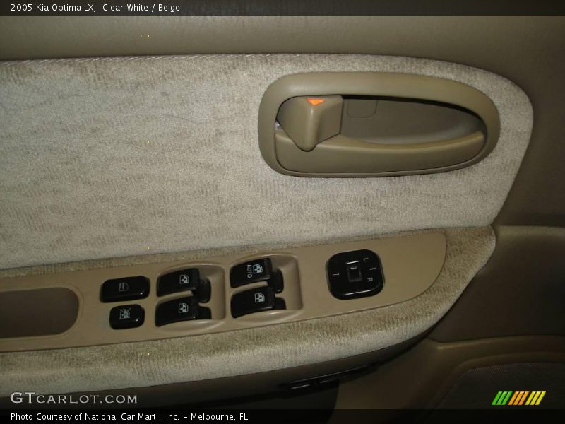 Clear White / Beige 2005 Kia Optima LX