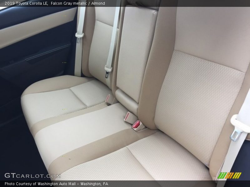 Falcon Gray metallic / Almond 2019 Toyota Corolla LE