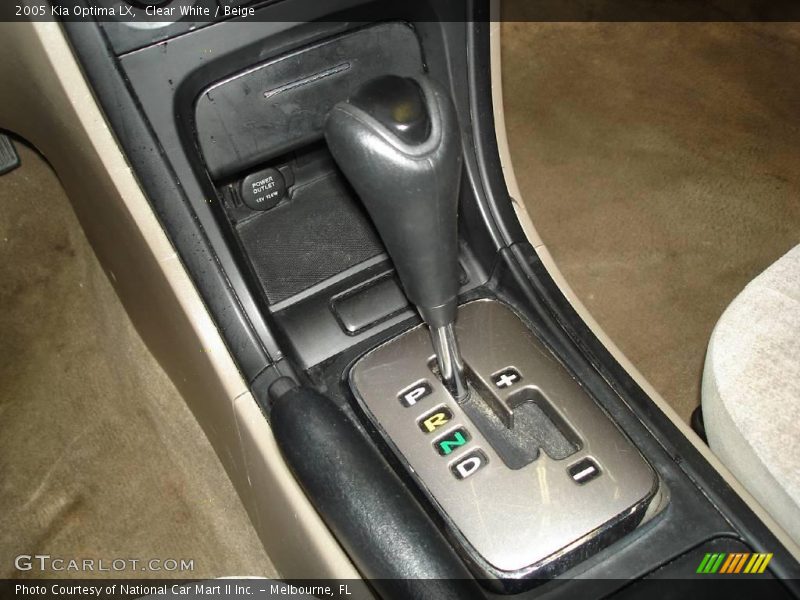 Clear White / Beige 2005 Kia Optima LX