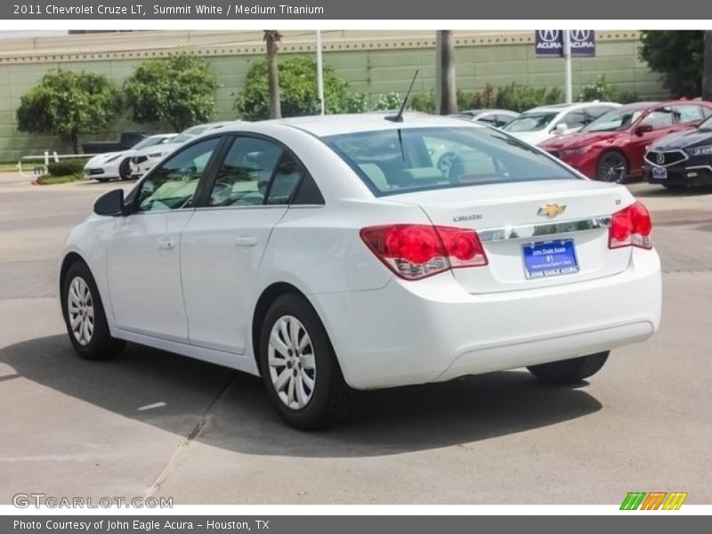 Summit White / Medium Titanium 2011 Chevrolet Cruze LT