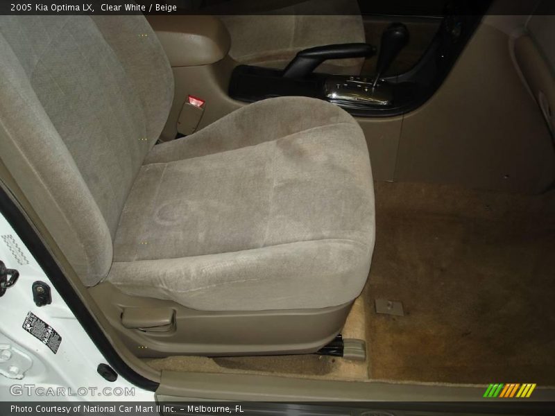 Clear White / Beige 2005 Kia Optima LX