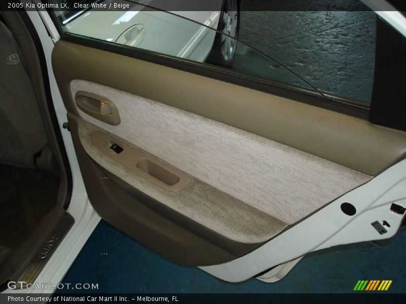 Clear White / Beige 2005 Kia Optima LX