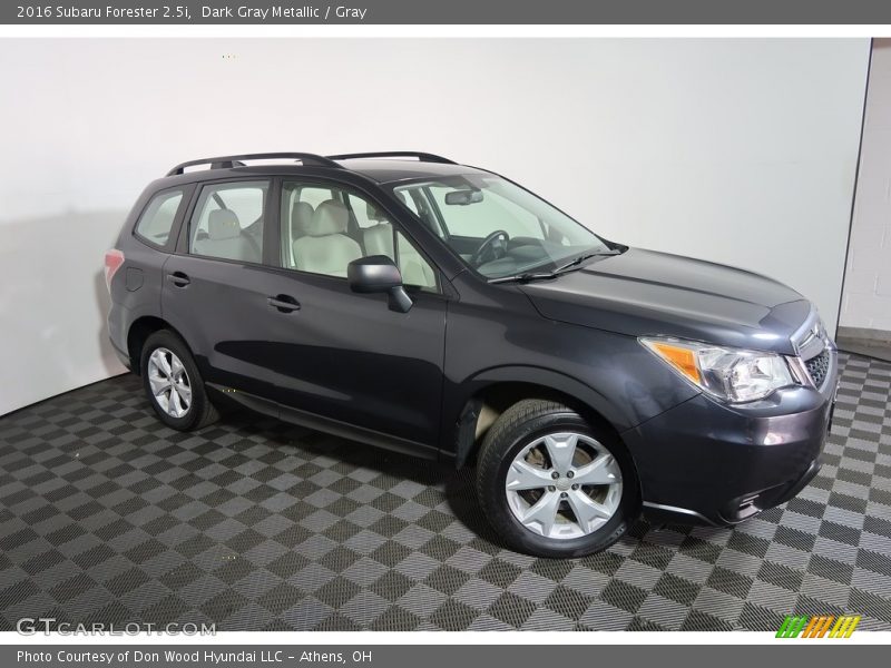 Dark Gray Metallic / Gray 2016 Subaru Forester 2.5i