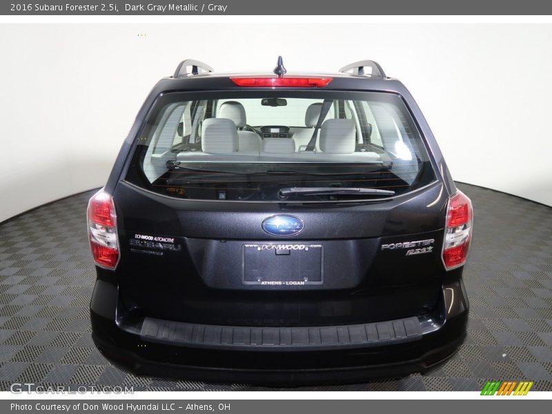 Dark Gray Metallic / Gray 2016 Subaru Forester 2.5i