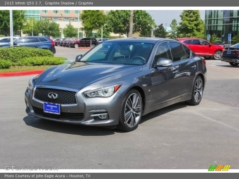 Front 3/4 View of 2015 Q50 3.7
