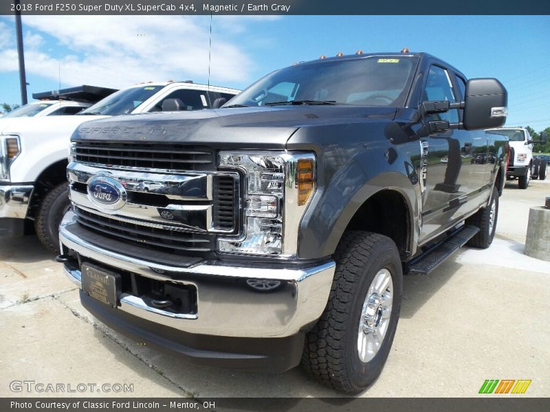Magnetic / Earth Gray 2018 Ford F250 Super Duty XL SuperCab 4x4