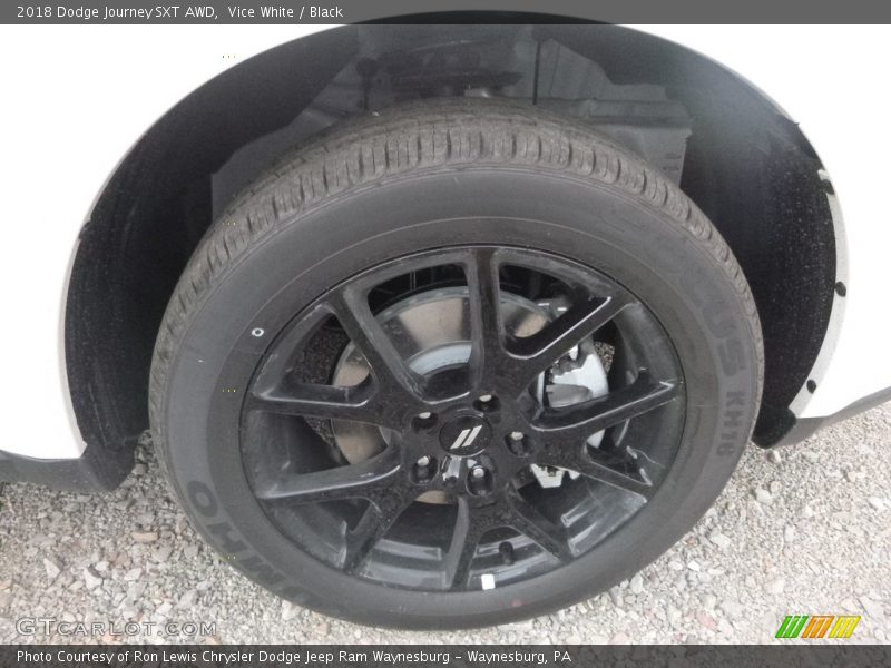 Vice White / Black 2018 Dodge Journey SXT AWD