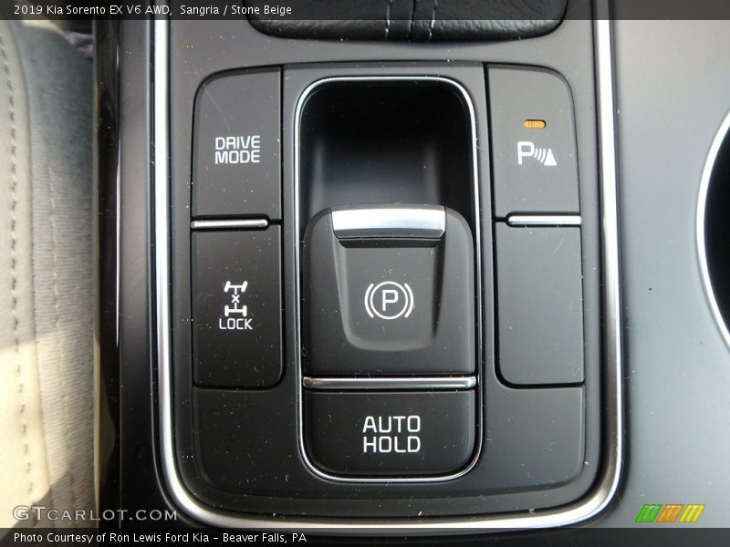 Sangria / Stone Beige 2019 Kia Sorento EX V6 AWD