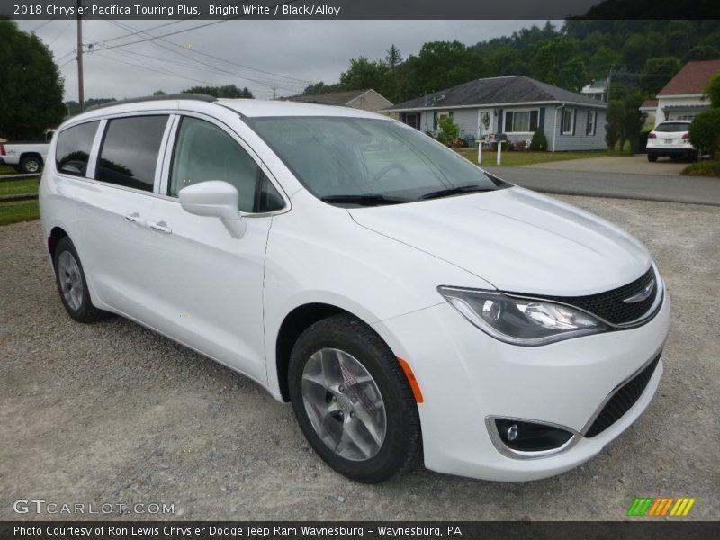 Bright White / Black/Alloy 2018 Chrysler Pacifica Touring Plus