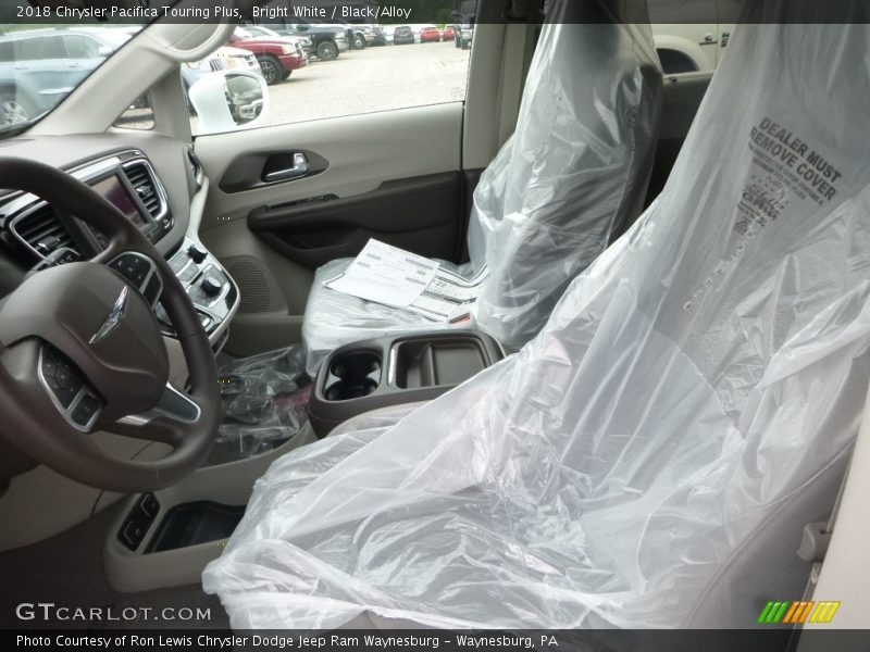 Bright White / Black/Alloy 2018 Chrysler Pacifica Touring Plus