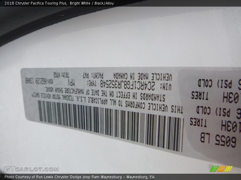 Bright White / Black/Alloy 2018 Chrysler Pacifica Touring Plus