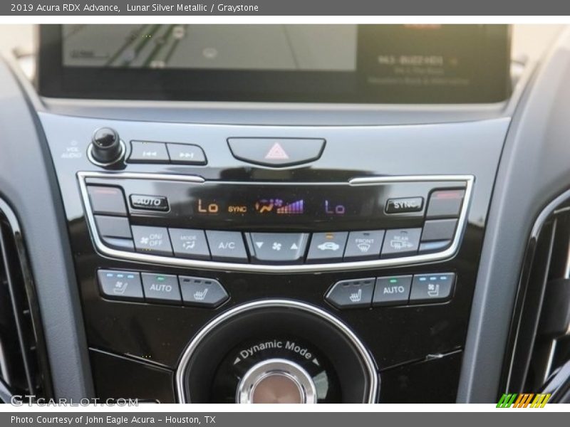 Controls of 2019 RDX Advance