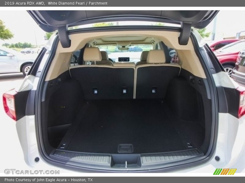 White Diamond Pearl / Parchment 2019 Acura RDX AWD