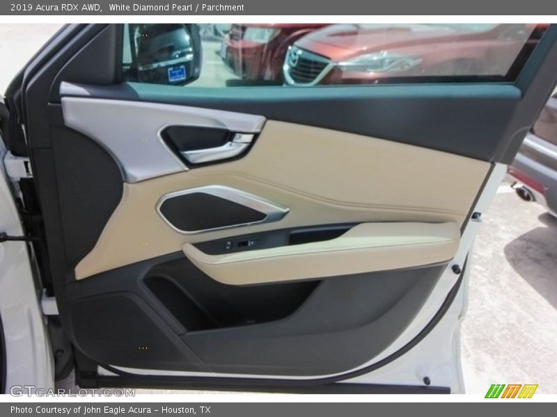 White Diamond Pearl / Parchment 2019 Acura RDX AWD