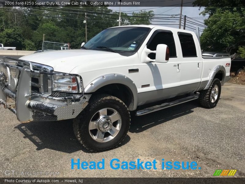 Oxford White / Medium Flint 2006 Ford F250 Super Duty XL Crew Cab 4x4