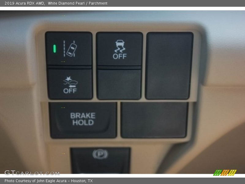 White Diamond Pearl / Parchment 2019 Acura RDX AWD