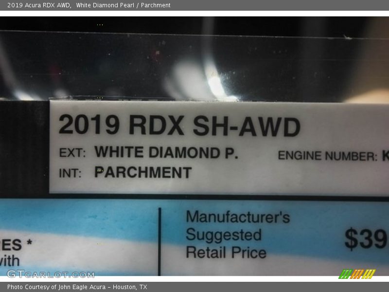 White Diamond Pearl / Parchment 2019 Acura RDX AWD