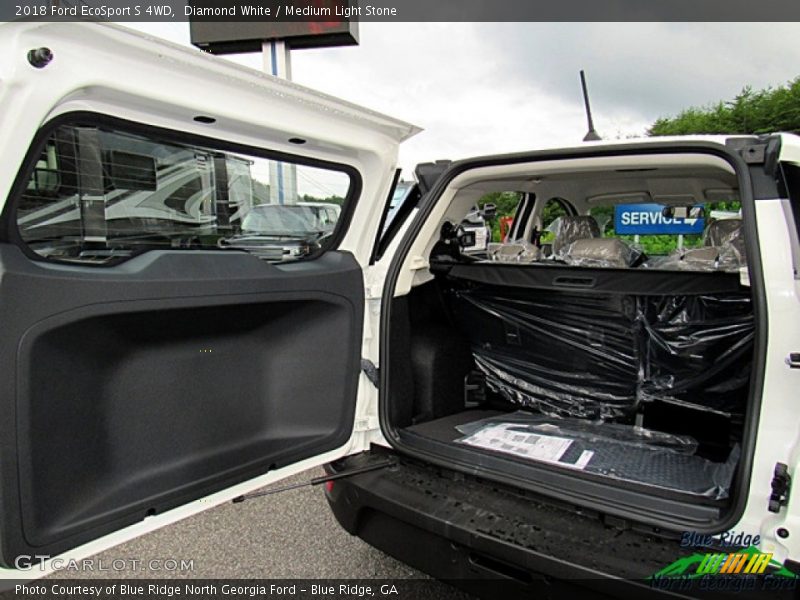 Diamond White / Medium Light Stone 2018 Ford EcoSport S 4WD