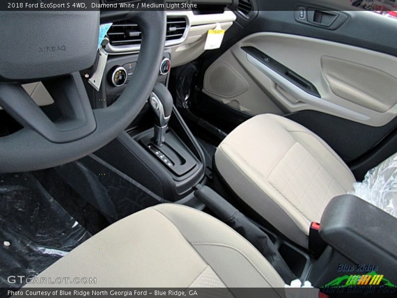 Diamond White / Medium Light Stone 2018 Ford EcoSport S 4WD