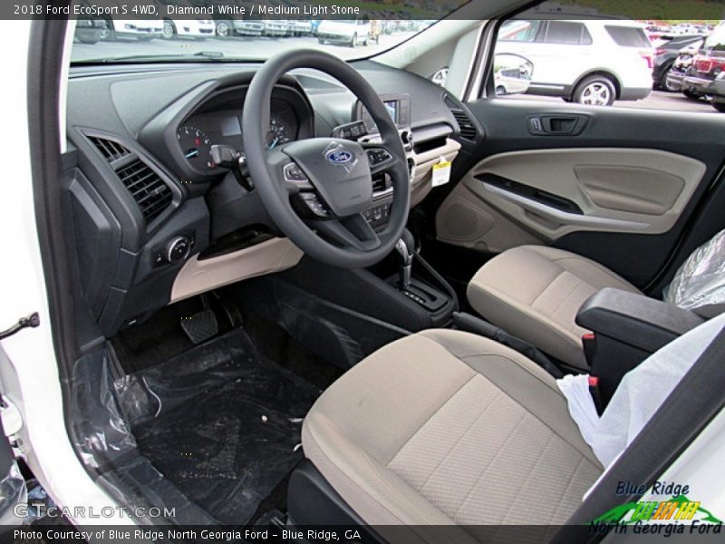 Diamond White / Medium Light Stone 2018 Ford EcoSport S 4WD