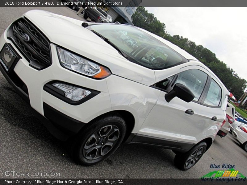 Diamond White / Medium Light Stone 2018 Ford EcoSport S 4WD