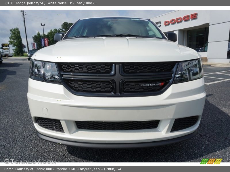 White Noise Tri-Coat / Black 2018 Dodge Journey SE