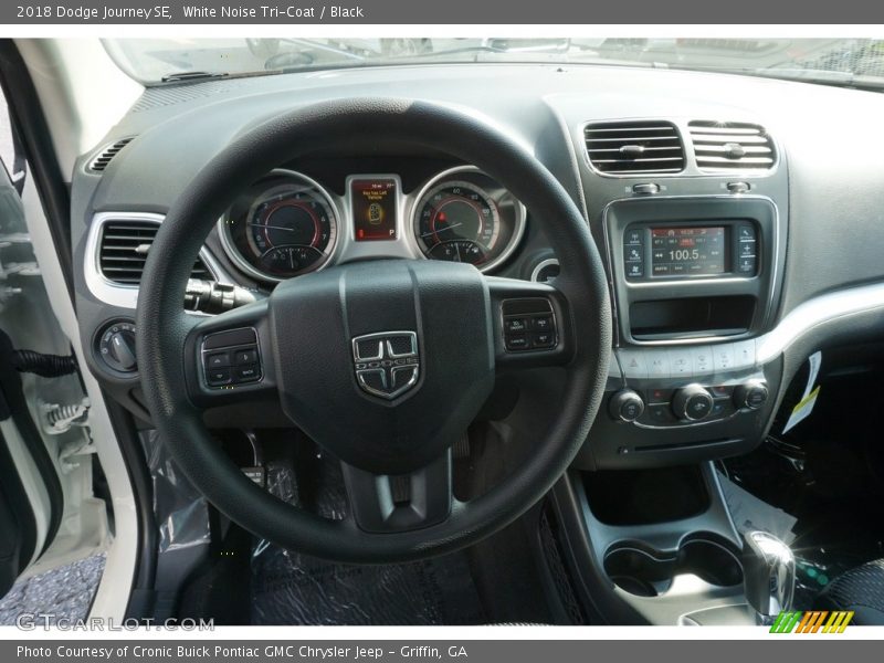 White Noise Tri-Coat / Black 2018 Dodge Journey SE