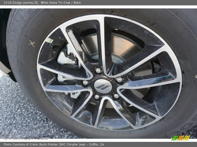 White Noise Tri-Coat / Black 2018 Dodge Journey SE