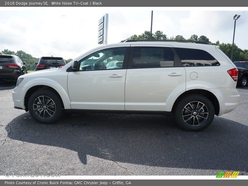 White Noise Tri-Coat / Black 2018 Dodge Journey SE