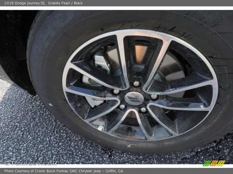 Granite Pearl / Black 2018 Dodge Journey SE