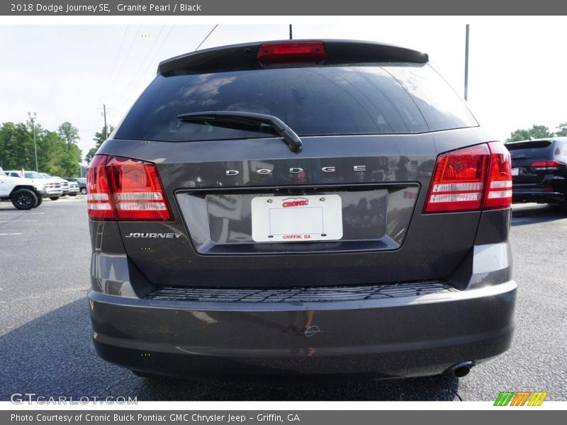 Granite Pearl / Black 2018 Dodge Journey SE