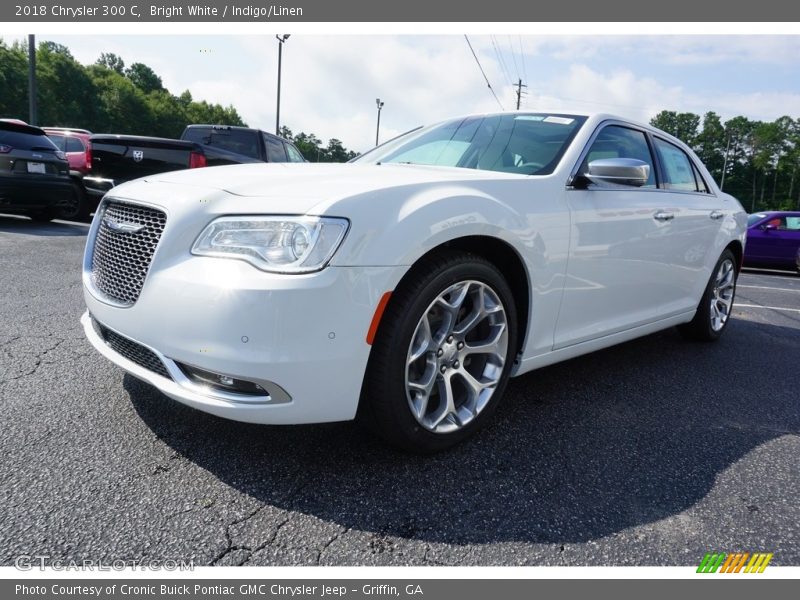 Bright White / Indigo/Linen 2018 Chrysler 300 C