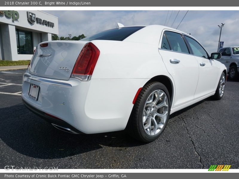 Bright White / Indigo/Linen 2018 Chrysler 300 C