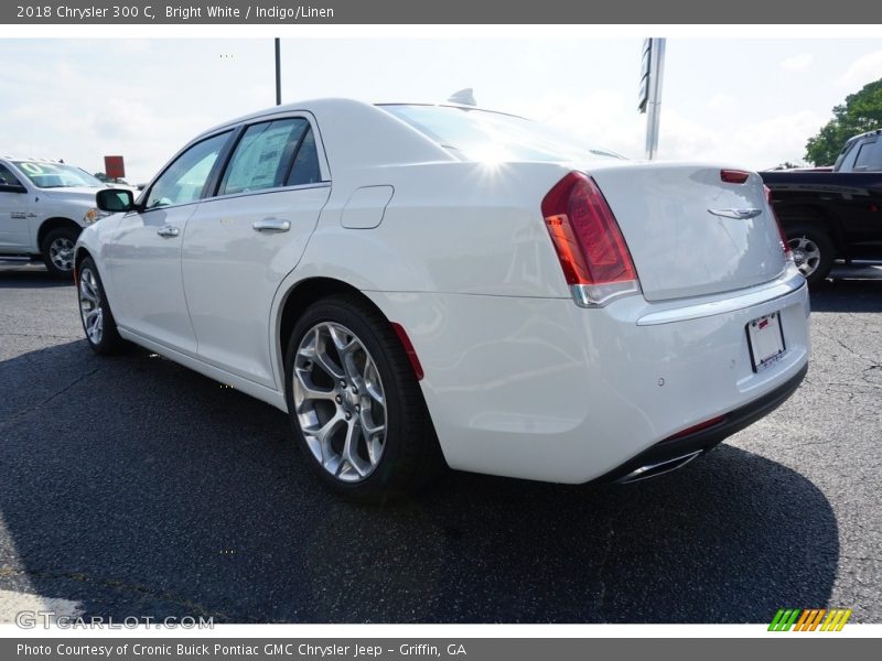 Bright White / Indigo/Linen 2018 Chrysler 300 C